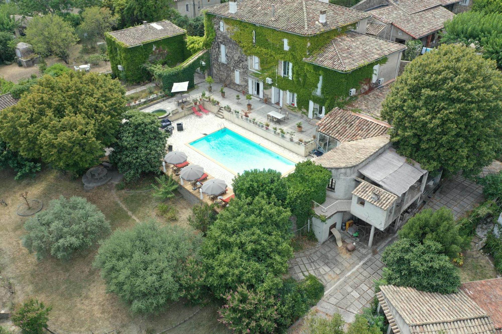 Le Domaine Du Soulier -Gite Et Chambres D'Hotes - La Maison Du Gardien Tornac 외부 사진