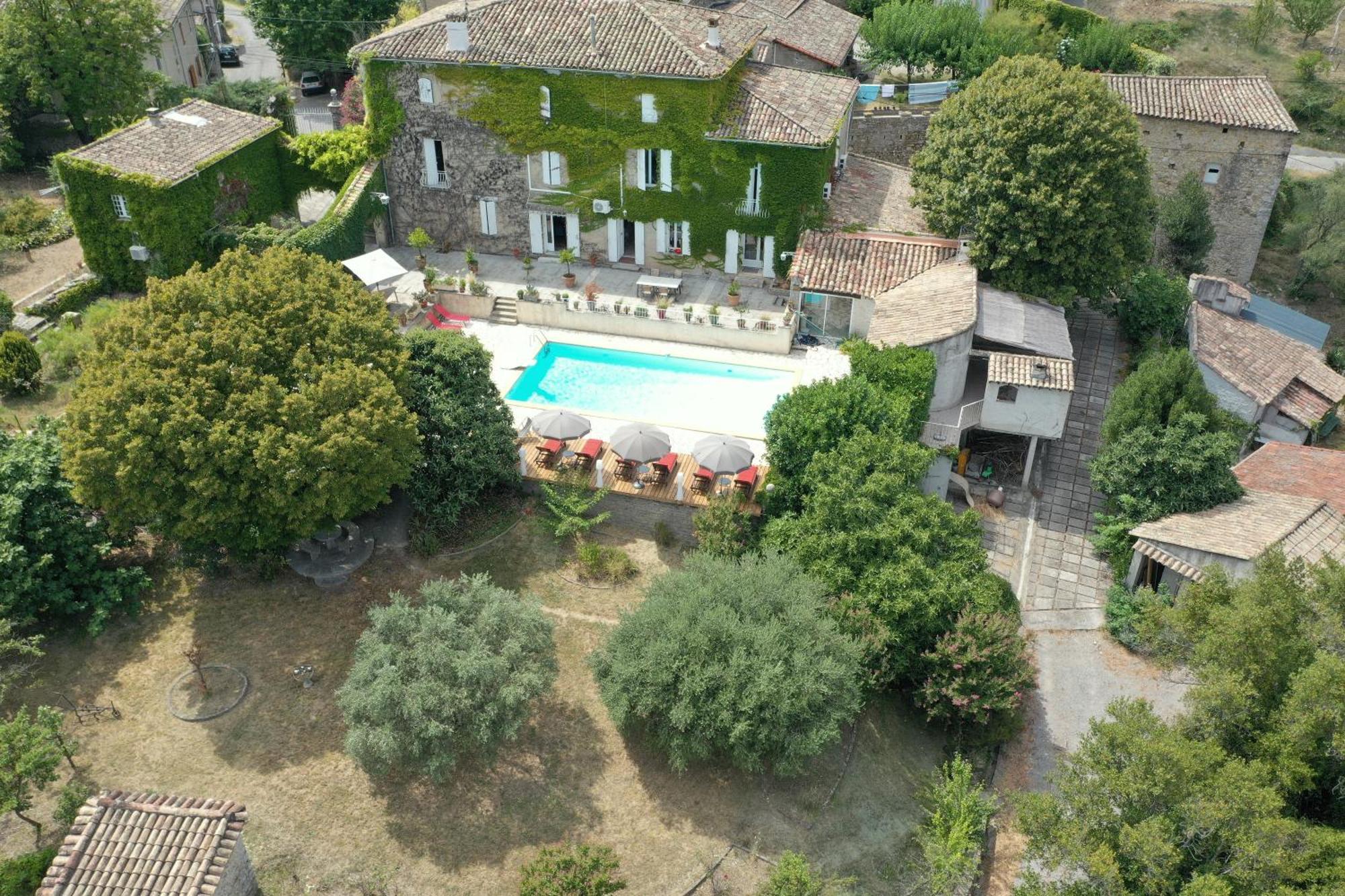 Le Domaine Du Soulier -Gite Et Chambres D'Hotes - La Maison Du Gardien Tornac 외부 사진