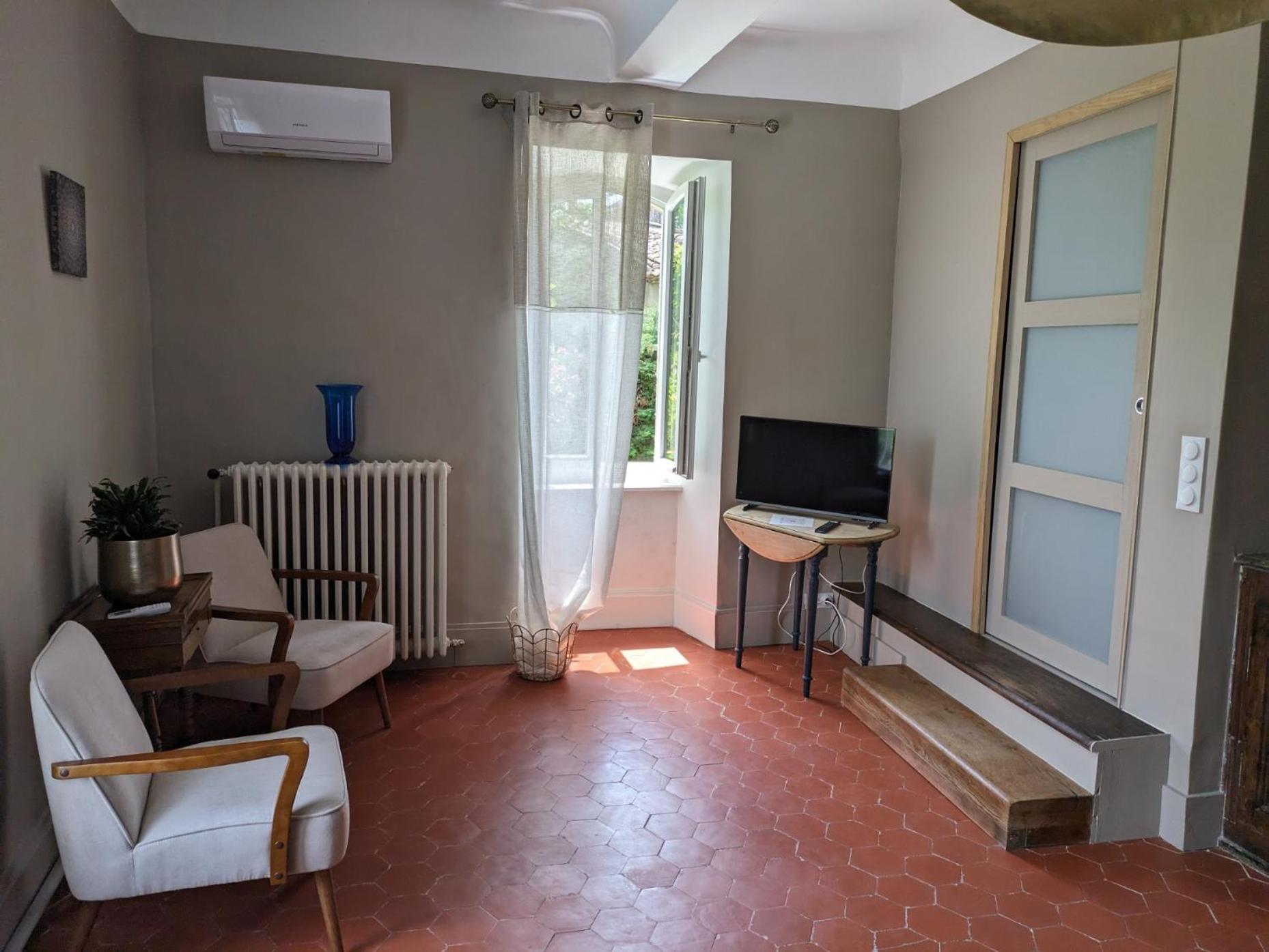 Le Domaine Du Soulier -Gite Et Chambres D'Hotes - La Maison Du Gardien Tornac 외부 사진