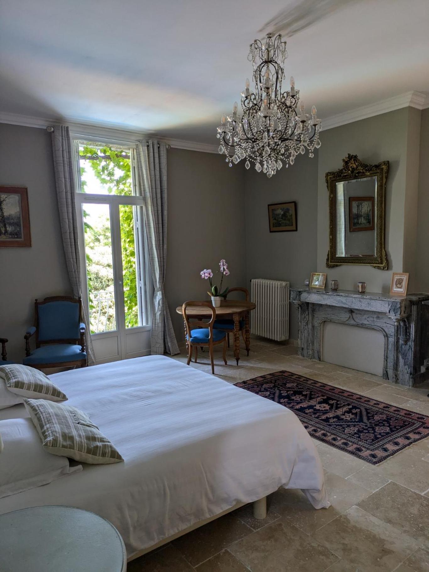 Le Domaine Du Soulier -Gite Et Chambres D'Hotes - La Maison Du Gardien Tornac 외부 사진